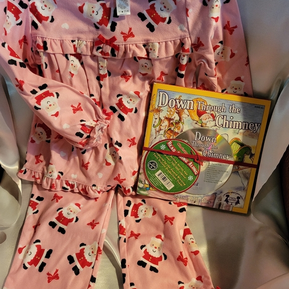 New Little Me Girl Christmas P.J Size 4T Bonus Christmas Books/CD Set - Picture 4 of 6